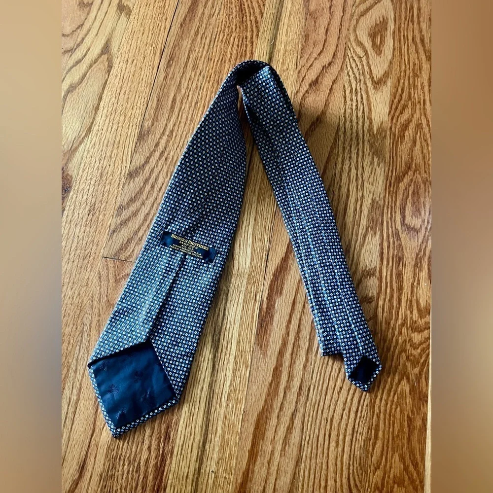 Brooks Brothers Silk Tie - Brown and Blue Geometric Shape Pattern